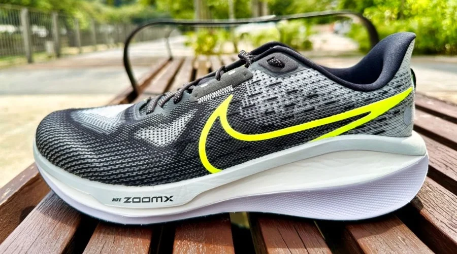 Nike Vomero 17 1
