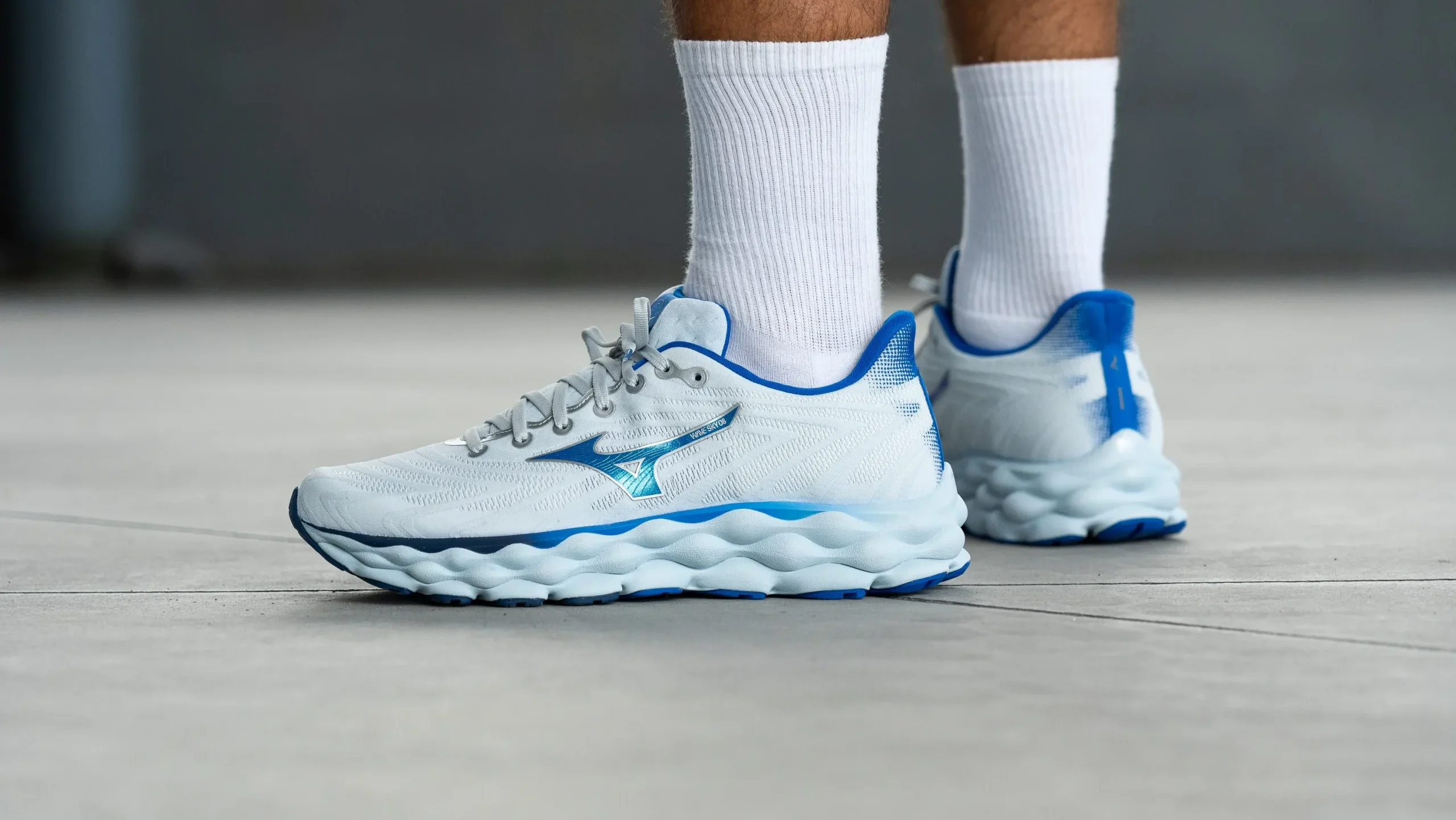 Mizuno Wave Sky 8