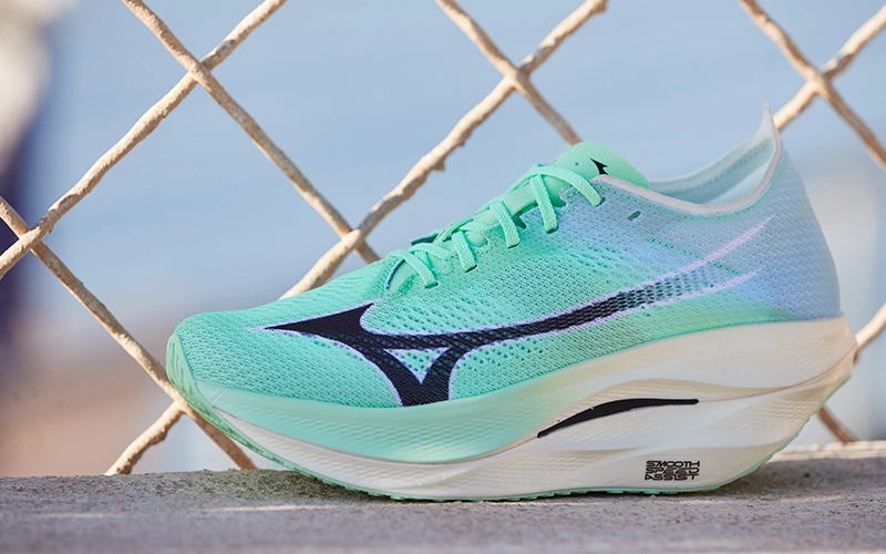 Mizuno Wave Rebellion Pro 3