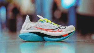 Saucony Endorphin Elite 2