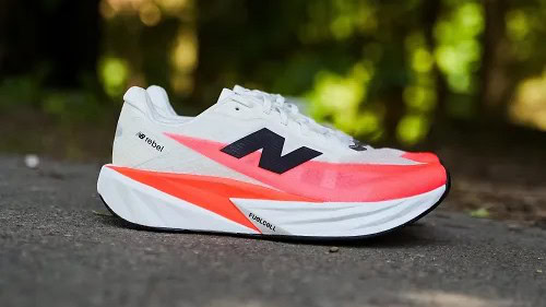 New Balance FuelCell SC Elite v5