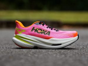 HOKA Mach X 3