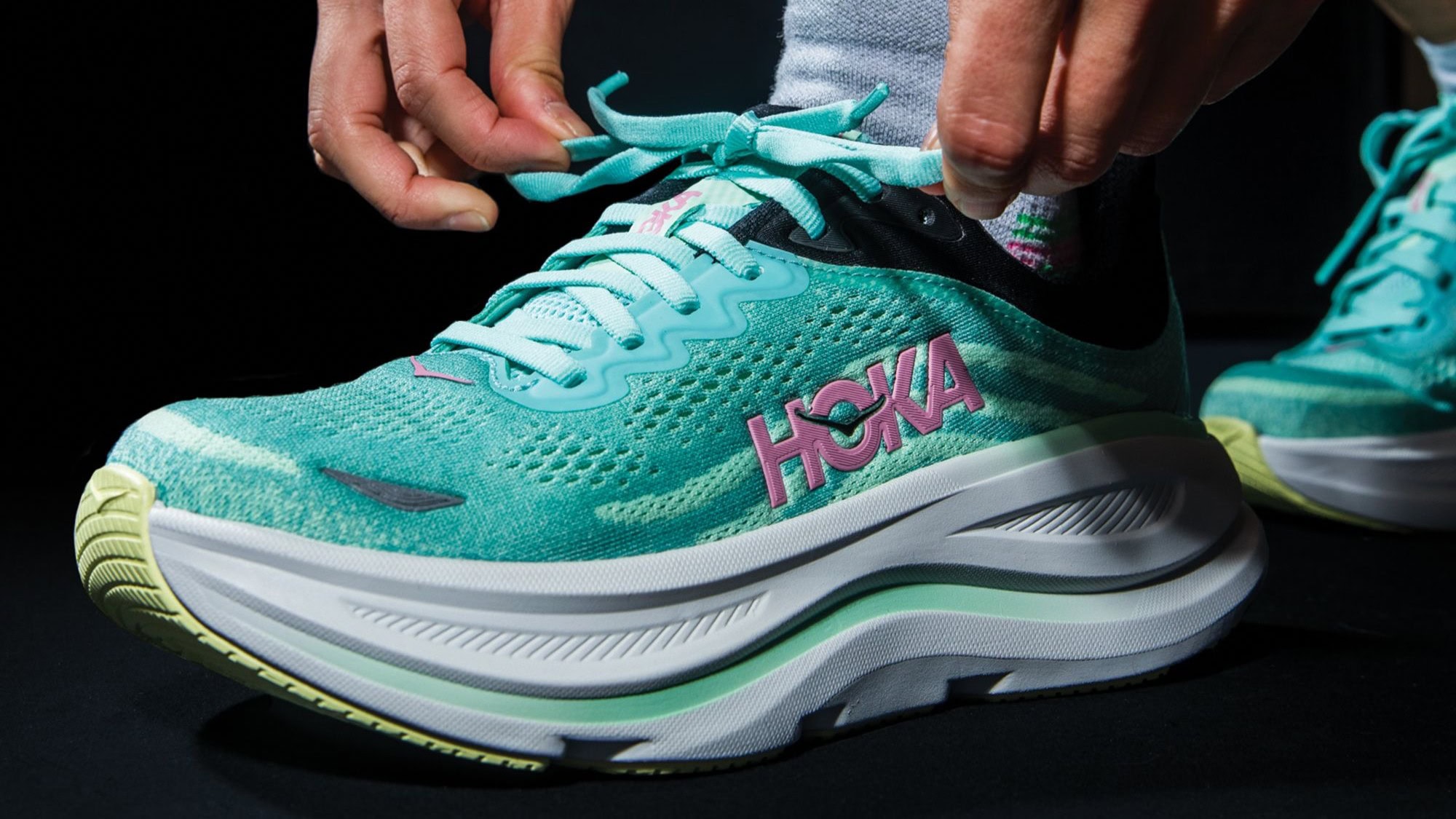 Hardloopschoenen met dikke zolen