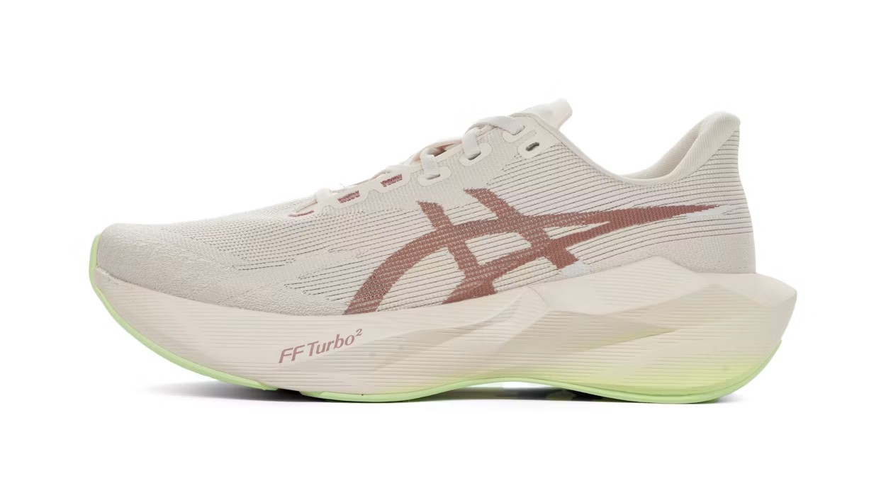 ASICS Novablast 6