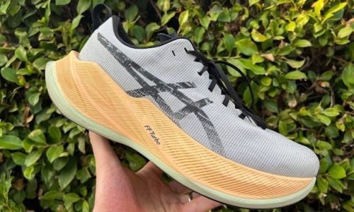 Asics superblast