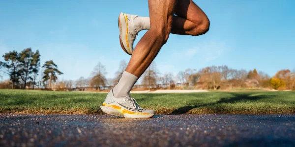 Saucony Endorphin Elite 2